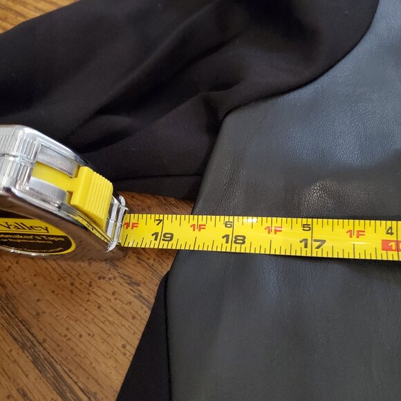 BNWT Peace of Cloth Robyn Long Sleeve Crew - Mixed Media Top Sz Small - Picture 6 of 7